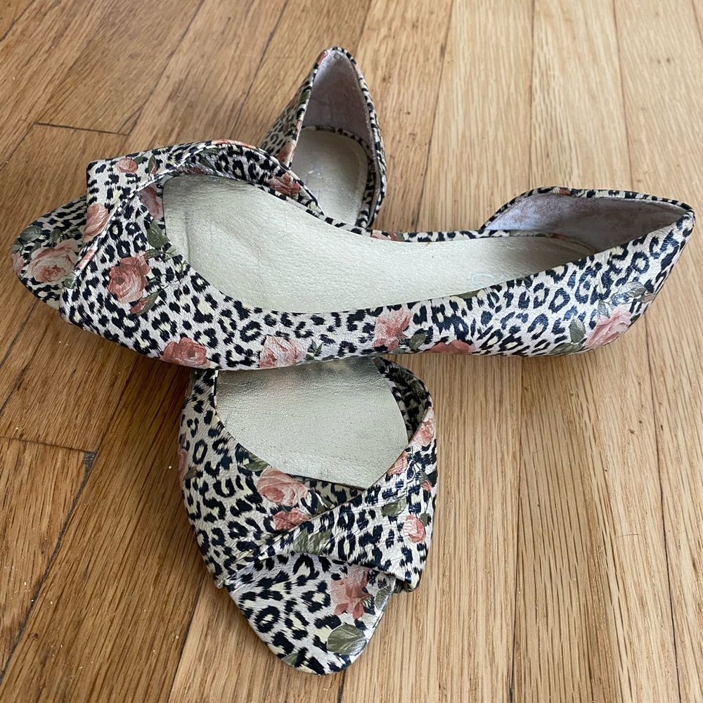 ALDO Betsey Johnson Vintage Style Rose Leopard Flats